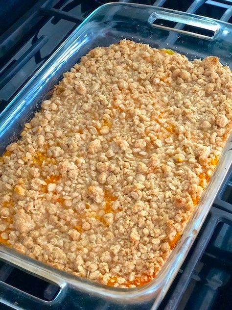 Apricot Cobbler Recipes, Apricot Crisp, Dried Apricot Recipes, Apricot Cobbler, Apricot Dessert, Pear Cobbler, Oatmeal Crisp, Crisp Desserts, Vegan Potluck