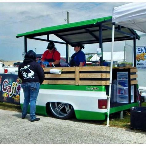 Truck bed vendor trailer Truck Bed Food Cart, Food Cart Trailer, Snack Trailer Ideas, Truck Bed Trailer Ideas, Diy Food Trailer, Truck Bed Trailer, Mobile Fashion Truck, Bbq Smoker Trailer, Mobile Coffee Shop