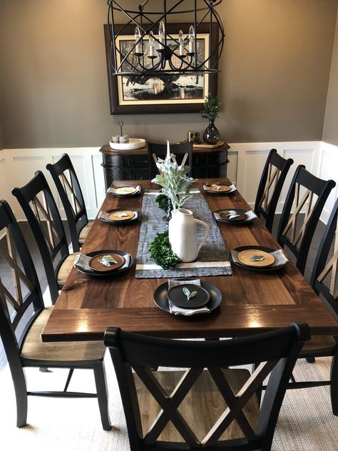 Dining Table Dark Bottom Light Top, Dining Room Decor Walnut Table, White And Brown Dining Room, Black Base Dining Table, Black Table In Kitchen, Farmhouse Black Dining Table, Black Walnut Table Dining Rooms, Black Rustic Dining Table, Dark Wood Dinning Table