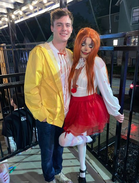 It Clown Couples Costume, Halloween Costumes Couples Red Hair, Red Hair Couples Costume, Red Head Halloween Costumes Couples, It And Georgie Costume, It The Clown Costume, Red Hair Halloween Costumes Couple, Redhead Couple Costume, It Couples Costume