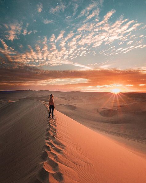 Huacachina, Ica 📍 Perú Huacachina Peru, South America Travel Photography, Peru Vacation, Desert Safari Dubai, Desert Safari, Aesthetic Picture, Peru Travel, Travel South, South America Travel