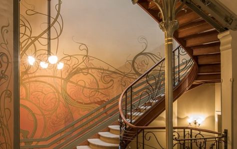 Guided tour of the Tassel House - Brusselslife Cottagecore Interior, Art Nouveau Arquitectura, Art Nouveau Lighting, Architecture Art Nouveau, California Backyard, Art Nouveau Interior, Art Periods, Art Nouveau Decor, Art Nouveau Architecture