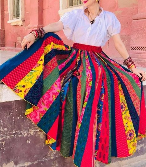 Boho Skirt Diy, Maxi Skirt Pattern Free, Diy Skirt Tutorial, Maxi Skirt Tutorial, Diy Maxi Skirt, Maxi Skirt Pattern, Skirt Pattern Free, Boho Maxi Skirt, Moda Hippie