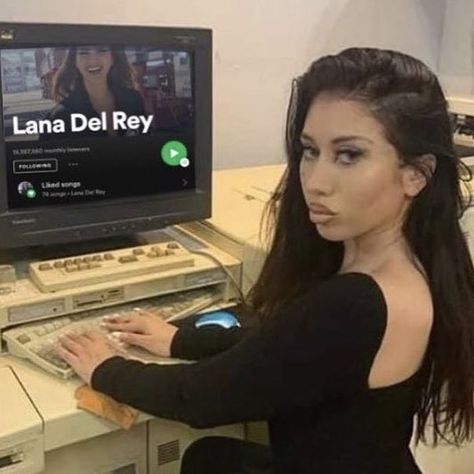 Lana Del Rey Playlist, Lana Del Rey Pictures, Instagram Photo Dump, Playlist Covers Photos, Lana Del Rey Songs, Cool Album Covers, Got Memes, Kali Uchis, Playlist Covers