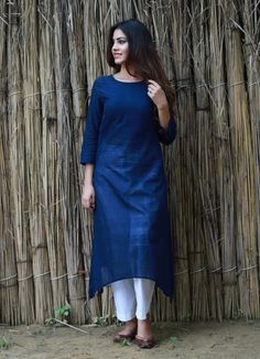 Kurta With Palazzo, Modele Hijab, Indian Kurti Designs, Kurti Sleeves Design, Churidar Designs, Indian Designer Suits, Salwar Dress, Simple Kurta Designs, Designer Kurti Patterns