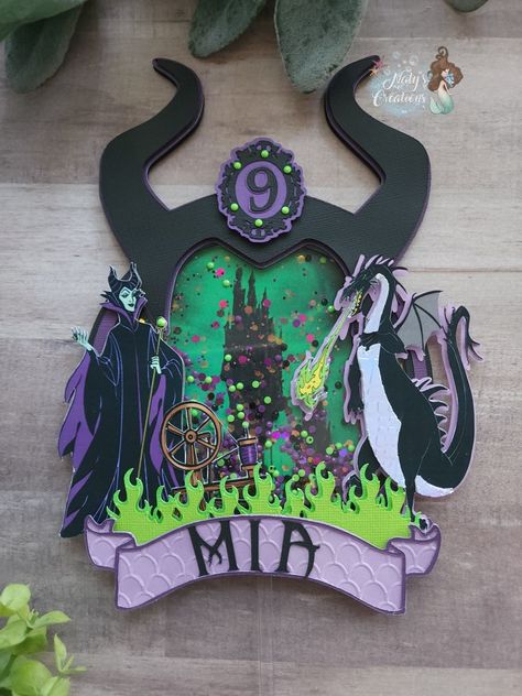 Maleficent Cake, Diy Cake Topper Birthday, Cricut Cake, Cricut Disney, Frozen Cake Topper, Halloween Cake Topper, 3d Cake Toppers, Cake Topper Tutorial, Diy Cake Topper