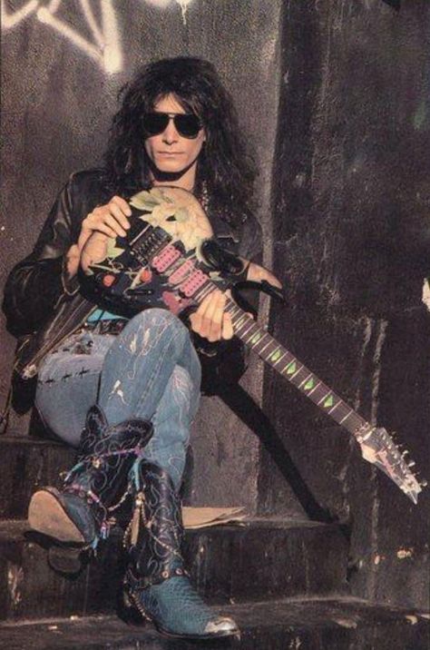 Steve Vai Wallpaper, Steve Vai 80s, Modern Rock Aesthetic, Rockstar Aesthetics, Stevie Vai, Metalhead Fashion, Rock Vibes, Ibanez Guitars, Guitar Photos