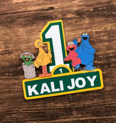 𝟗𝟎𝟗 𝐏𝐫𝐞𝐭𝐭𝐲 𝐏𝐞𝐭𝐚𝐥𝐬 on Instagram: “Sesame Street cake 🎂 topper for Kali Joy 1st Birthday 🥳 . . #caketopper #kidsbirthdayparty #partyideas #sesamestreet #elmo #bigbird…” Sesame Street Cake Topper, Sesame Street Cake, Sesame Street Party, Street Party, Big Bird, Sesame Street, Kids Birthday Party, 2nd Birthday, Party Decor