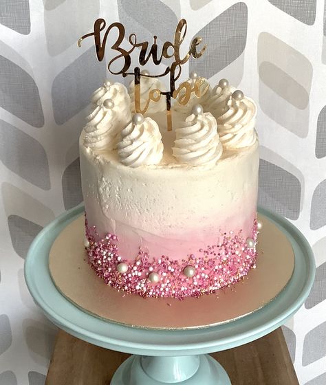 Pastel Bride To Be, Simple Bachelorette Cake, Bachelorette Cake Ideas Classy, Bride To Be Cake Bachelorette Parties, Simple Bride To Be Cake, Bride To Be Cake Pink And White, Bride To Be Cakes Ideas, Wedding Shower Cakes, Cake Bridal