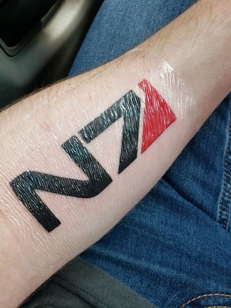 N7 Tattoo, Mass Effect Tattoo, Mass Effect Comic, Geek Tattoos, Fandom Tattoos, Random Tattoos, Nerdy Tattoos, Mass Effect Universe, Geek Tattoo