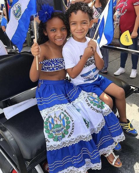 Salvadoran children El Salvador Clothes, Salvadoran Art, Salvador Culture, El Salvador Art, El Salvador Culture, Island Gyal, Latina Outfits, International Fashion Designers, Culture Clothing