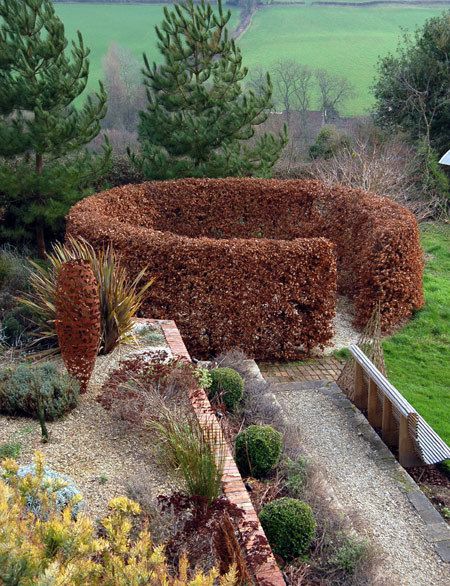 Circular Hedge Hedges Landscaping, Formal Garden Design, Bog Garden, Garden Hedges, Formal Garden, Formal Gardens, Diy Pergola, Garden Features, Gorgeous Gardens