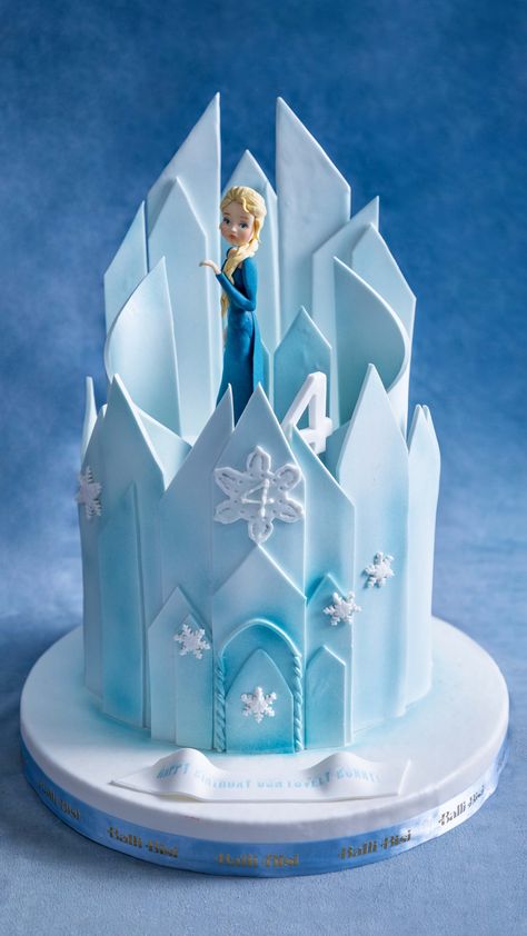 Simple Castle Cake, Elsas Castle, Castle Theme Cake, Elsa Castle Cake, Frozen Fondant Cake, Elsa Frozen Cake, Frozen Castle Cake, Frozen Fondant, Elsa Castle