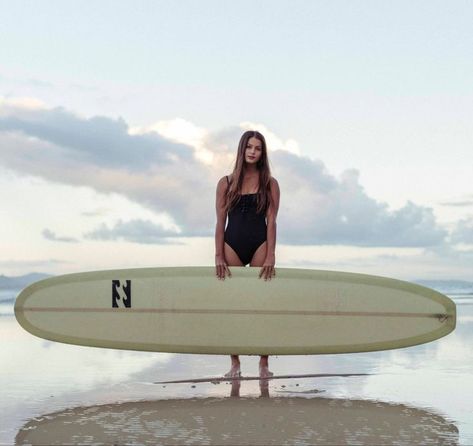 Surfing Aesthetic, Traverse City Michigan, Beach Images, Summer Surf, Surf Lifestyle, Surfing Photography, Surf Lesson, Surf Style, Beach Poses