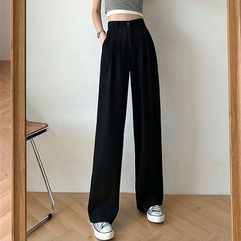 I'm half-musing more than I think. I thought it was a gauze feeling. Straight Pants For Women, Winter Trousers Women, Black Pants Korean, Black Loose Pants Outfit, Wide Black Pants, Black Formal Pants, Formal Trousers Women, Black Wide Pants, Black Loose Pants