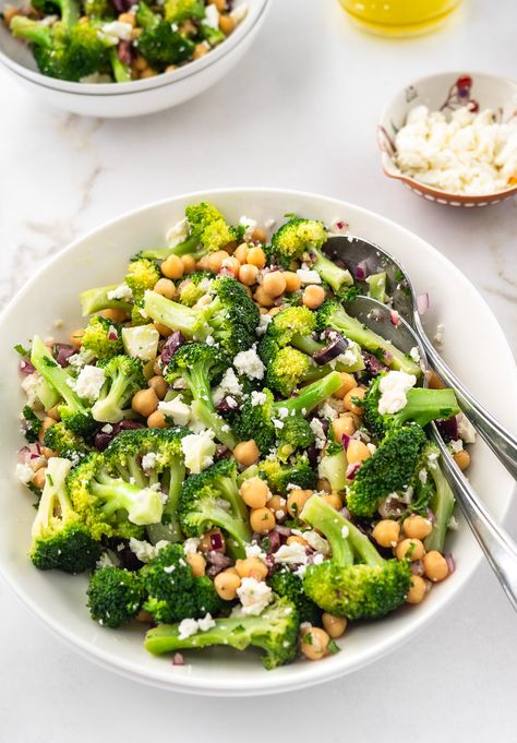 This Chickpea Broccoli Salad is a delicious, healthy and gluten-free salad made with simple savory ingredients and tossed in a tangy lemon and olive oil dressing. Perfect for meal prepping, this broccoli salad with chickpeas can be made ahead of time and enjoyed throughout the week. Steamed Broccoli Salad, Mediterranean Broccoli Salad, Broccoli Recipes Salad, Broccoli And Chickpea Salad, Broccoli And Cucumber Salad, Healthy Recipes Broccoli, Broccoli Chickpea Salad, Salads With Broccoli, Brocoli Salad Recipes