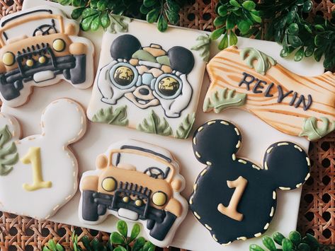 Mickey Mouse Safari Cookies, Mickey Safari Cookies, Mickey Mouse Safari Cake, Mickey Mouse Safari Birthday, Mickey Safari Birthday, Mickey Birthday Cakes, Mickey Mouse Birthday Theme, Mickey 1st Birthdays, Mickey Mouse Bday