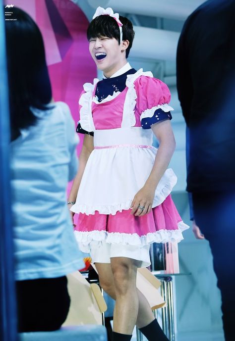 Maid Outfit, Park Jimin Cute, Body Picture, Bts Girl, Park Jimin Bts, Fan Fiction, Bts Bangtan Boy, Bts Boys, K Idols