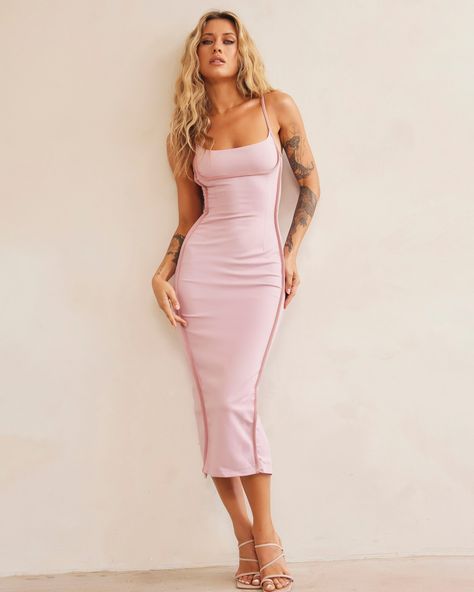 Don't Look At The Caption, Look At Me 😘One Delia Midi Dress Blush #sageandpaige Red Dress Day, Rompers Dressy, Pink Midi, Italy Summer, Jumpsuit Dressy, Yellow Midi Dress, Casual Rompers, Strapless Tops, Pink Midi Dress