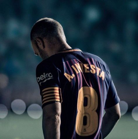 Andres Iniesta #fcb #iniesta #laliga #spain #footballlegend #infinit8iniesta #soccer #football #Footballtime #footballplayer #player #sports #fifa #rof355 Iniesta Barcelona, Xavi Iniesta, Fc Barcelona Wallpapers, Messi Neymar, Barcelona Players, Ronaldo Messi, Football Photography, Barcelona Football, Best Football Players