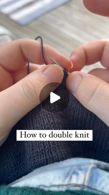 Hannah-Cecilie Sjølie on Instagram: "How to double knit! This technique is great for a multitude of uses. You can use it as an alternative for ribbing, an elegant version of a front band to elevate your buttons or like I’m doing here, simply to make a cloth  And it’s super easy! Step by step: 1. Knit 1 stitch 2. Slip 1 stitch purlwise with yarn in front 3. Repeat! That’s it! • #knitting #knitter #technique #advice #doubleknitting #tutorial" How To Double Knit Tutorials, How To Double Knit, Double Knitting Tutorial, Slip Stitch Knitting, Double Knitting Patterns, Men Crochet, Crochet Scarf Pattern Free, Double Stitch, Scarf Crochet Pattern