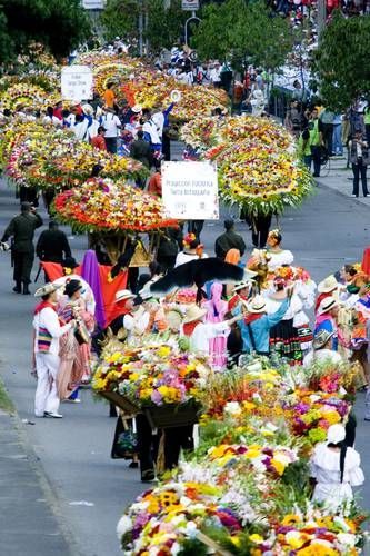 Columbia Medellin, Colombia South America, Going To, Festivals Around The World, Colombia Travel, Flower Festival, The Festival, Beautiful Places To Visit, Oh The Places Youll Go