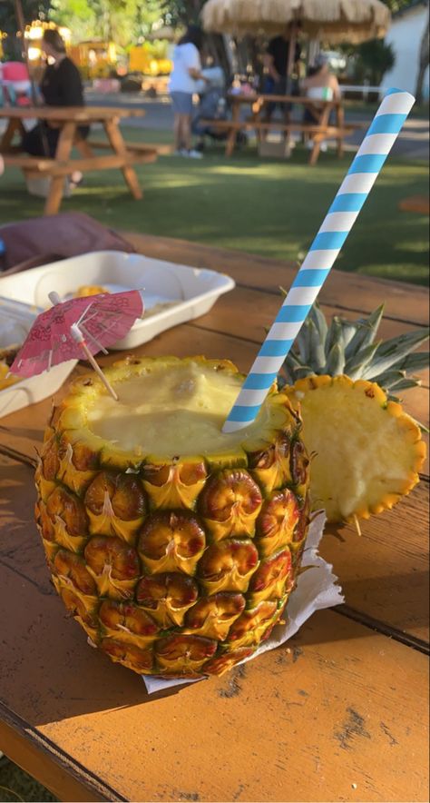 Pretty Drinks, Food Snapchat, Summer Photos, Food Obsession, Latest Technology, Pretty Food, Food Cravings, Summer Drinks, Yummy Drinks