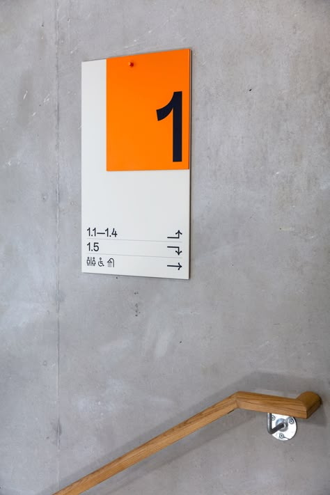 Behance の Design District Space Branding, Wayfinding Signage Design, Signage And Wayfinding, Office Signage, Wayfinding Signs, Directional Signage, Navigation Design, Sign Inspiration, Way Finding