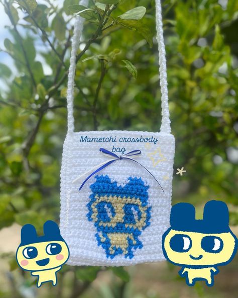 He’s officially here!! Mametchi—Tamagotchi crochet crossbody bag (with bow attachment) (^з^)-☆! Today I tried out Walmart’s white mainstay anti pill yarn and it was rlly easy to work with and stays true to the name ♡ •bag measurements: 6”x7” •strap measurement: 17” • • available now on Mercari ☆ • #tamagotchi #tamagotchis #mametchi #crochet #crochetaddict #crochetersofinstagram #crochetbag #crochetinspiration #crocheter #cute #cutebag #japanesetamagotchi #mametchitamagotchi #mercari #mercari... Crochet Tamagotchi, Crochet Crossbody Bag, Bag Measurements, Crochet Lovers, Cute Bag, Crochet Bag, I Tried, To Work, Crossbody Bag