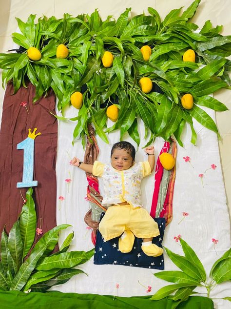 Mango Theme Baby Photoshoot, Monthly Baby Photography, Naming Ceremony Decoration, Baby Photoshoot Ideas, Mother Baby Photography, Baby Milestones Pictures, Happy Birthday Decor, Monthly Baby Pictures