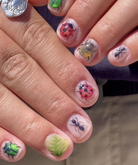 Colorful Nail Art Ideas, Simple Nature Nails, Bugs Nail Art, Bug Nails Acrylic, Wacky Nail Designs, Weird Girl Nails, Funky Natural Nails, Maximalist Short Nails, Eclectic Nail Art