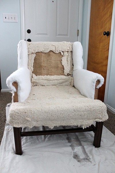 How to Reupholster a Chair Wingback Chair Makeover, Wing Chair Upholstery, Reupholster Chair Diy, Upholstered Chairs Diy, Diy Furniture Upholstery, Reupholster Chair Dining, Upholstery Chair, Diy Upholstery, Furniture Reupholstery