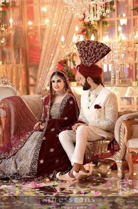 Bridal And Groom Dress Pakistani, Dulhan Wedding Dresses, Pakistani Bride And Groom, Nikah Dresses, Event Advertisement, Pakistani Couple, Engagement Hand, Groom Colours, Black Bridal Dresses