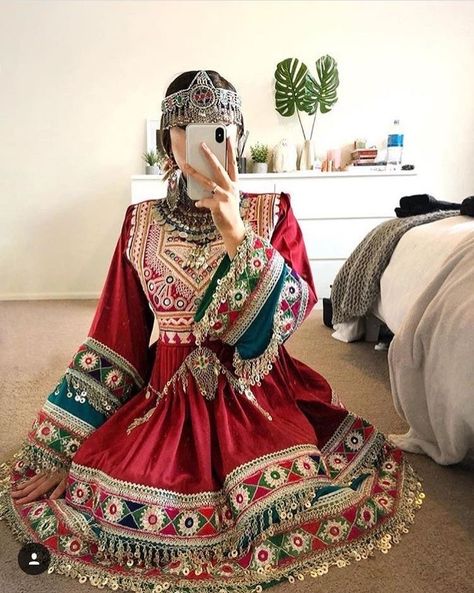 Afganistan Traditional Dresses, Rajistani Dresses, Indian Cultural Clothing, Afghan Dresses Afghani Clothes, Afghan Wedding Dress, Afghan Culture, Afghani Dresses, Afghani Dress, Afghani Clothes