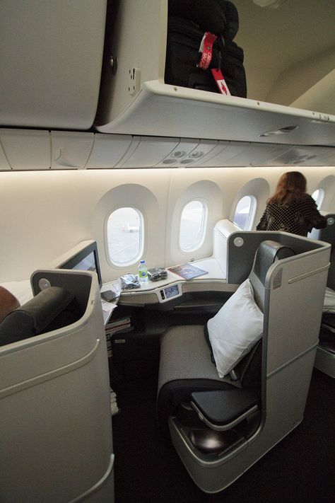 Air Canada Business Class Review: Signature Class Luxuries Await Business Trip Aesthetic, Business Class Flight Aesthetic, Classes Aesthetic, Flying Business, First Class Travel, Business Class Travel, Jet Airlines, Business Class Lounge, Traveling For Work