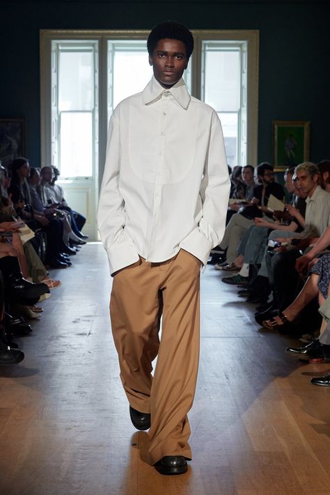 Daniel W. Fletcher Fall 2023 Ready-to-Wear Fashion Show | Vogue Ready To Wear 2023, Fall Ready To Wear, Couture Menswear, Fall 2023 Ready To Wear, 2023 Ready To Wear Collection, 2023 Ready To Wear, Fall 2023, Fashion Show Collection, Fashion News