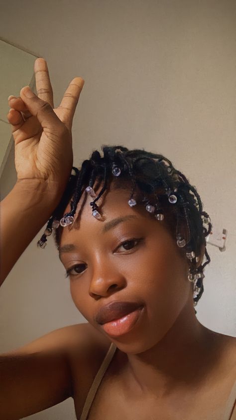 Beads On Short Locs, Short Hair Beads, Mini Twists Natural Hair Short 4c With Beads, Mini Braids With Beads On Natural Hair, Short Beaded Braids, Natural Hair Braids With Beads, Mini Braids On Natural Hair Short, Cute Short Natural Hairstyles, Natural Hair 4c