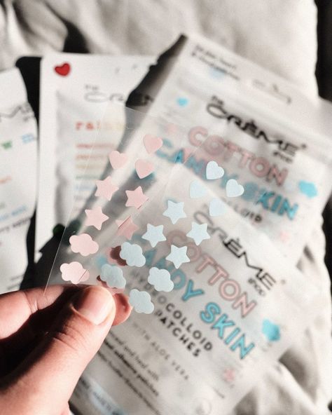 Pimple Patches Aesthetic, Cute Pimple Patches, Pimple Patches, Star Pimple Patches Aesthetic On Face, Star Face Pimple Patches Aesthetic, Mighty Pimple Patch, Pimple Patch Packaging, Skin Patches, Gift Inspo