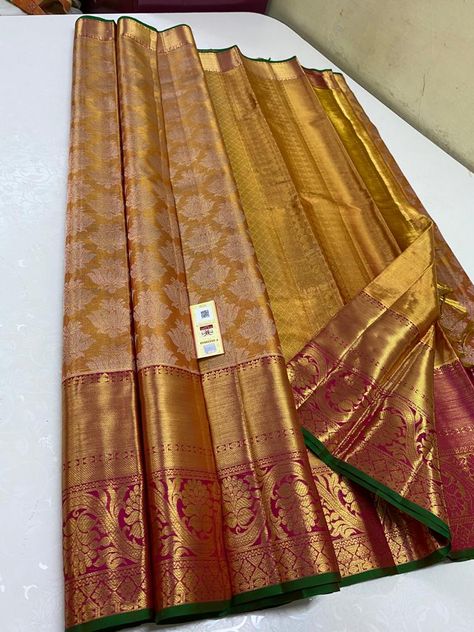 Kanchipuram Bridal Sarees, South Indian Bride Saree, Kanjivaram Sarees Silk, Designer Sarees Wedding, Bridal Sarees South Indian, Pattu Saree Blouse Designs, New Saree Designs, Sarees Wedding, Wedding Inspired