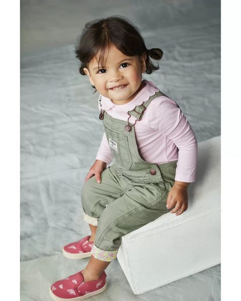 Discover great products at the best prices at Dealmoon. OshKosh B'gosh Toddler Classic OshKosh Overalls. Price:$25.20 at OshKosh BGosh Osh Kosh Overalls, Oshkosh M1070, Peter Pan Collar Top, Oshkosh Overalls, Baby Jumper, Oshkosh Baby, Toddler Girls Leggings, Jumper Outfit, Peter Pan Collar