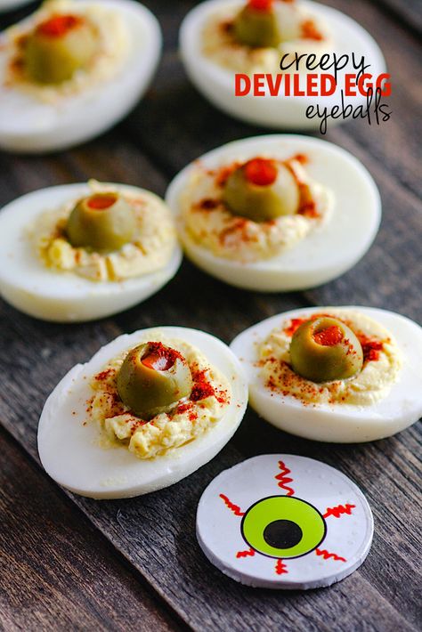 This tasty appetizer is commonly known, but my version is spooky for Halloween. Deviled eggs made to look like blood shot eyeballs! Paleo Deviled Eggs, Halloween Appetizers For Adults, Pumpkin Deviled Eggs, Halloween Deviled Eggs, Gluten Free Halloween, Healthy Halloween Food, Deviled Eggs Recipe Classic, Halloween Party Appetizers, Best Deviled Eggs