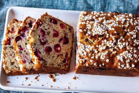 cranberry pecan bread – smitten kitchen Cranberry Orange Pecan Bread, Cranberry Pecan Bread, Recipes Banana Bread, Smitten Kitchen Recipes, Cranberry Loaf, Pecan Bread, Perfect Apple Pie, Recipes Banana, Baking Supply Store