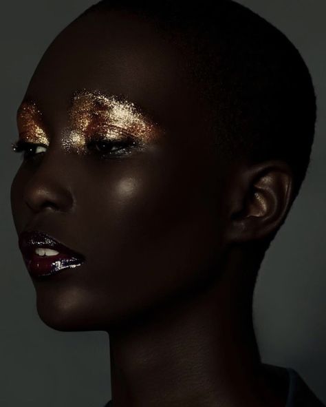 (99+) VINTAGEVIRGIN on Tumblr Modelling Inspiration, Avant Garde Makeup, Gold Makeup, Creative Makeup Looks, Beauty Shots, Body Makeup, Makeup For Black Women, Fantasy Makeup, Golden Girl