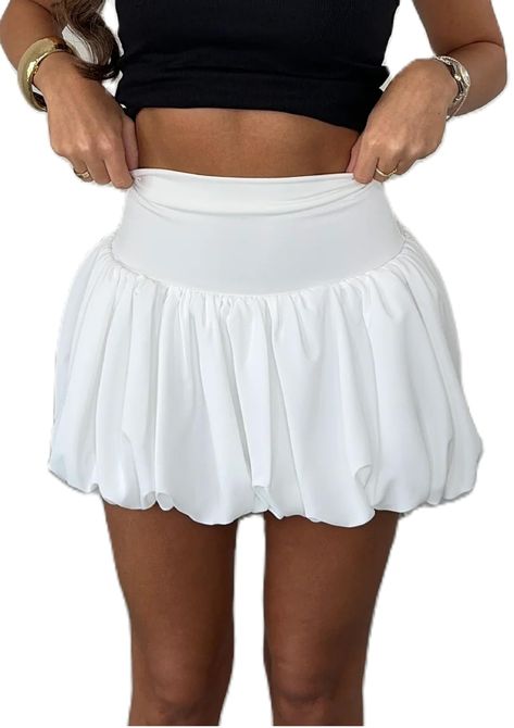 Outfits With Ruffle Skirt, White Bubble Skirt, Short Skirts Outfits For Summer, Puffy Skirt Outfit, White Puffy Skirt, Balloon Skirt Outfit, Bubble Skirts, Layered Skirts, Beach Dance