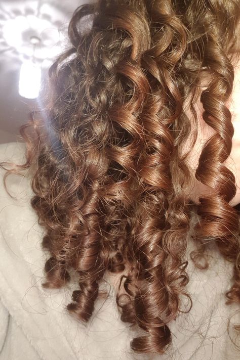 Softly Curled Hair, 3a Curls, Curly Hair Photos, Air Dry Hair, Beautiful Curly Hair, Hairdos For Curly Hair, Wavy Curly Hair, Curly Hair Inspiration, Curly Hair Routine