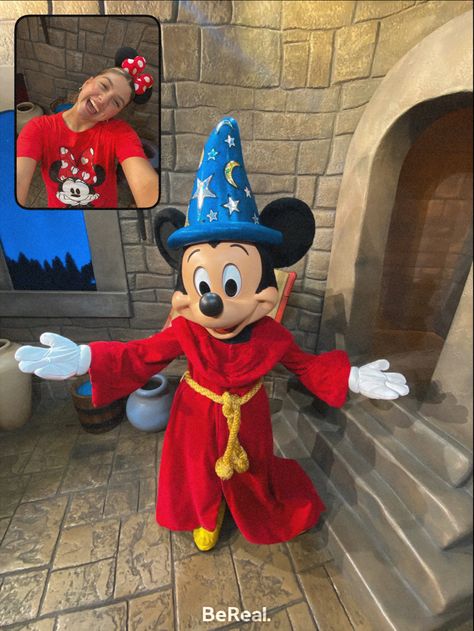 Mickey Mouse Disney World, Disney Park Photo Ideas, Universal Studios Hollywood Photo Ideas, Disney Asthetics Photos, Disney America, Disney Picture Ideas Instagram, Disney World Pictures Ideas, Vintage Disney World, Disney World Birthday