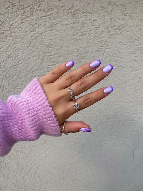 Multi Color Purple Nails, Pink And Violet Nails, Purple Nails Winter, Purple Holiday Nails, Swim Nails, Silver And Purple Nails, Purple Silver Nails, Libra Nails, Purple And Silver Nails