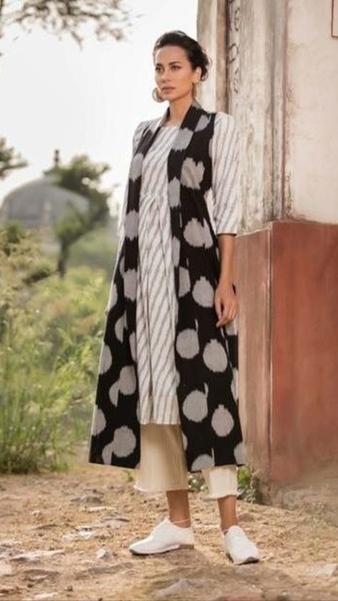 Kurti With Long Jacket, Long Jacket Outfit, Kurti With Jacket, Eastern Fashion, Frocks And Gowns, Cotton Jackets Women, Long Jackets For Women, Simple Casual Outfits, Simple Kurta Designs