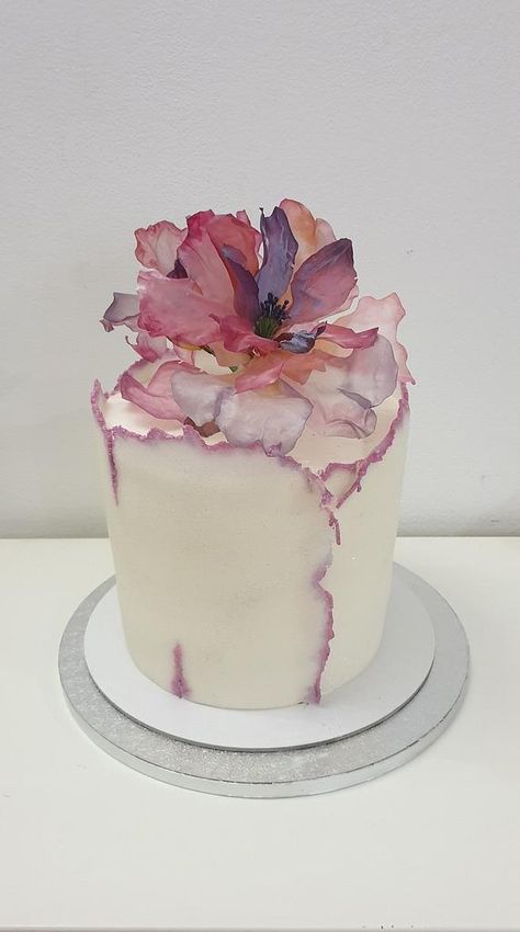 Sheet Cake Designs, Sugar Sheets, Wafer Paper Cake, Buttercream Cake Decorating, Elegant Birthday Cakes, Creative Cake Decorating, Gateaux Cake, Creative Birthday Cakes, Classic Cake