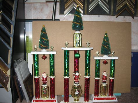 Christmas trophies for Pleasant View's Annual Christmas Parade 08 Diy Christmas Trophy Ideas, Christmas Trophy Ideas, Diy Trophies, Homemade Trophies, Christmas Olympics, Christmas Trophy, Diy Trophy, Unusual Christmas Trees, Sunshine Committee